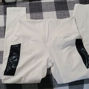 Born Primitive workout leggins